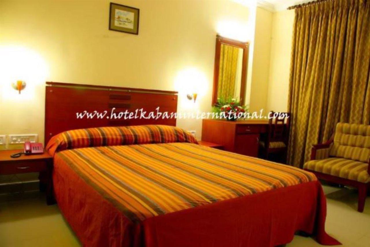 Hotel Kabani International Muvattupuzha Exterior foto