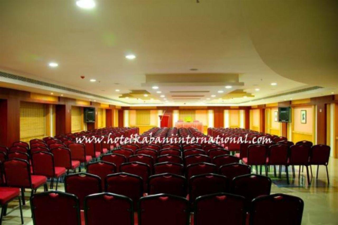 Hotel Kabani International Muvattupuzha Exterior foto